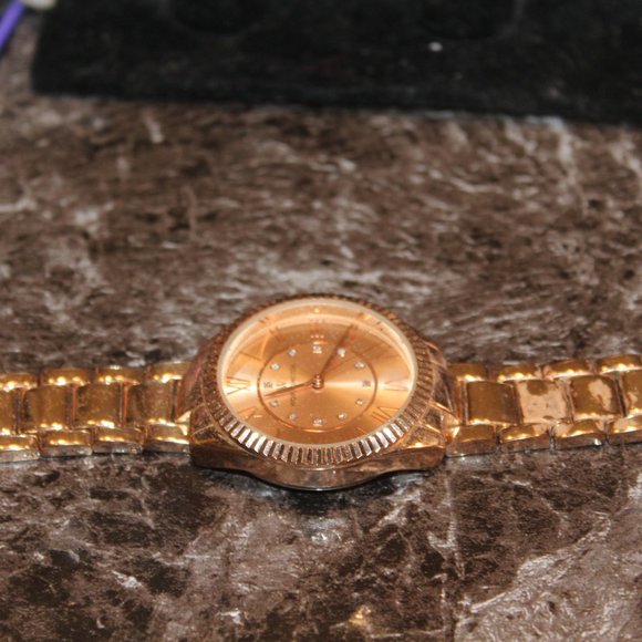 Watch - Picture 2 of 2